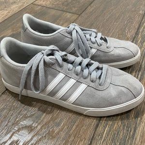 Adidas tennis shoes. size 9.5